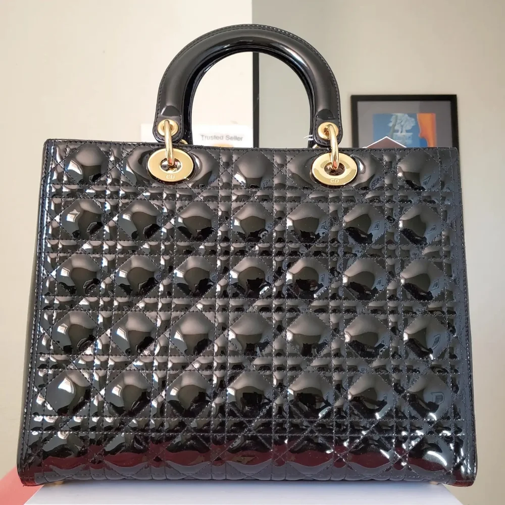 Lady Dior black patent gold hardware large bag - Picture 12 of 12